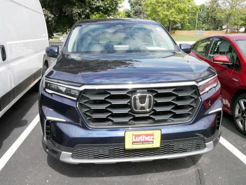 2023 Honda Pilot EX-L 8-Passenger