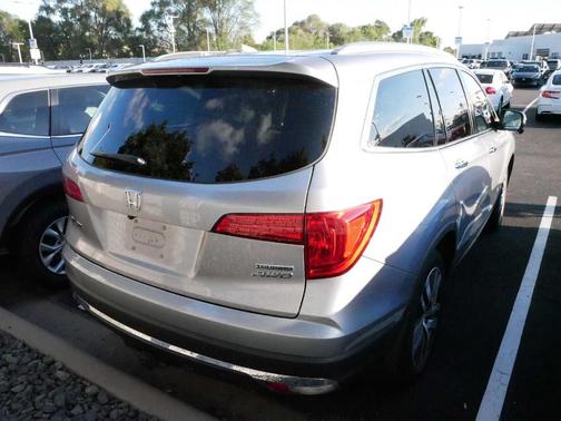 2017 Honda Pilot Touring