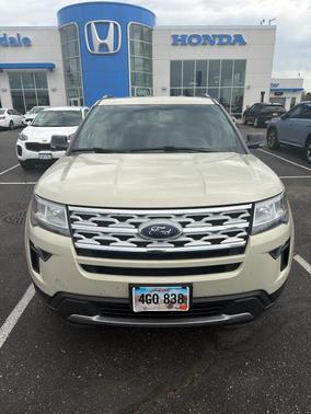 Platinum Dune Metallic 2018 Ford Explorer XLT