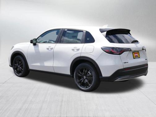Platinum White Pearl 2027 Honda HR-V Sport