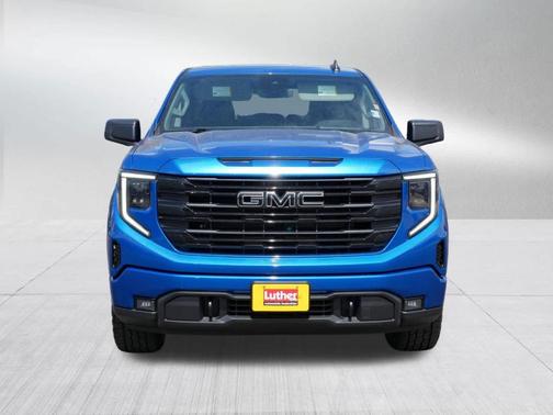 Dynamic Blue Metallic 2022 GMC Sierra 1500 Elevation