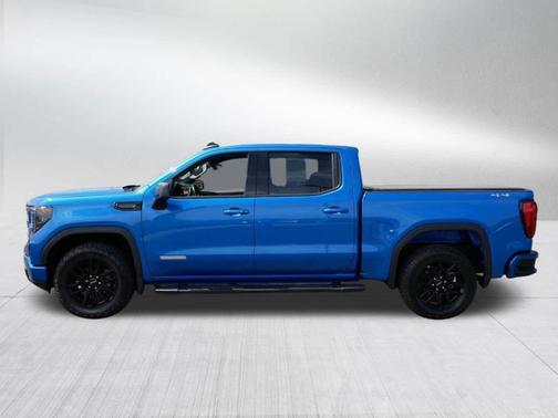 Dynamic Blue Metallic 2022 GMC Sierra 1500 Elevation