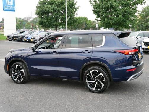 2022 Mitsubishi Outlander SEL