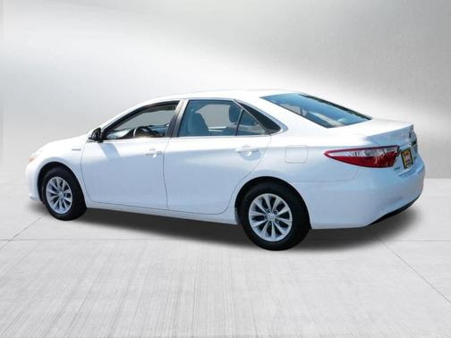 2017 Toyota Camry Hybrid LE