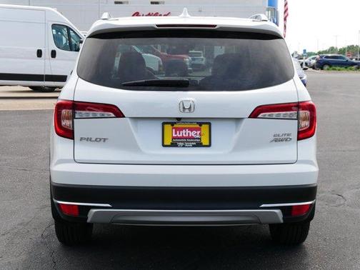 2022 Honda Pilot Elite