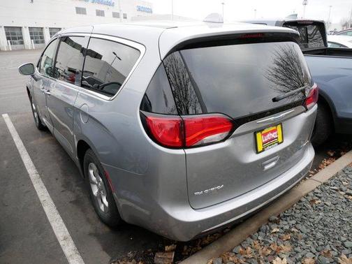 2018 Chrysler Pacifica Hybrid Touring Plus