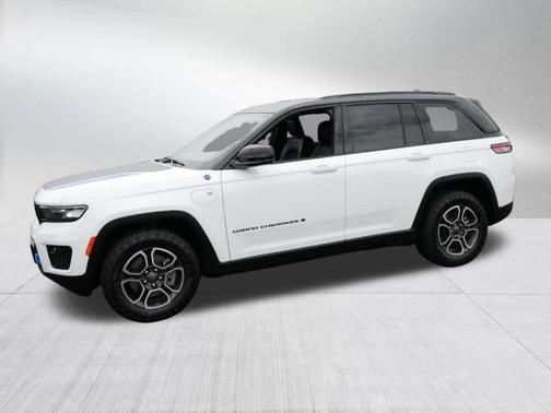 2023 Jeep Grand Cherokee 4xe Trailhawk