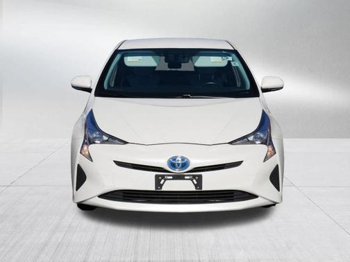 2016 Toyota Prius Three
