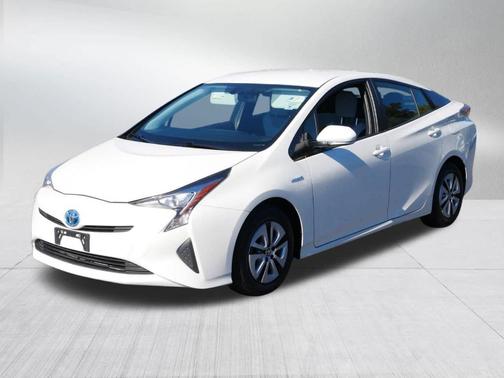 2016 Toyota Prius Three