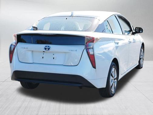 2016 Toyota Prius Three