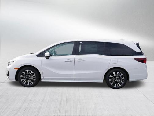 Platinum White Pearl 2026 Honda Odyssey Elite