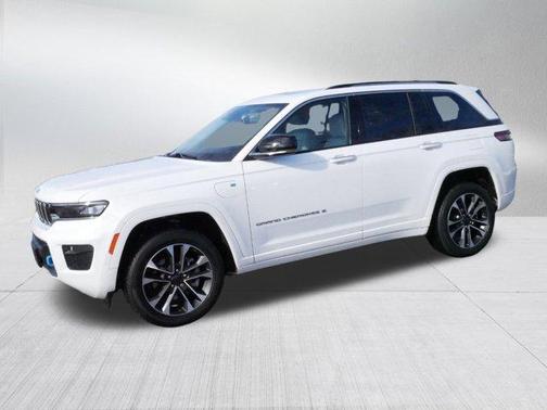 2022 Jeep Grand Cherokee 4xe Overland