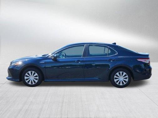 2019 Toyota Camry Hybrid LE