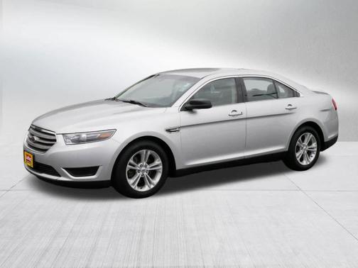 2015 Ford Taurus SE