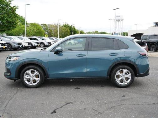 Pearl 2023 Honda HR-V LX