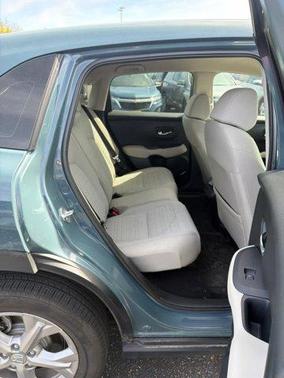 Pearl 2023 Honda HR-V LX