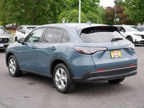 Pearl 2023 Honda HR-V LX