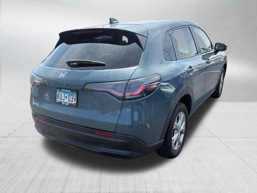 Pearl 2023 Honda HR-V LX