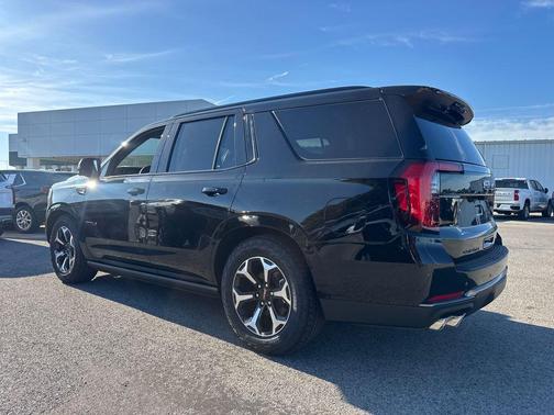 Onyx Black 2026 GMC Yukon 4WD AT4