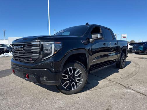 2025 GMC Sierra 1500 AT4