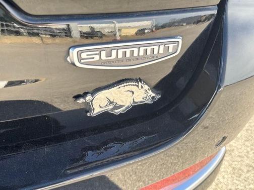 2023 Jeep Grand Cherokee Summit