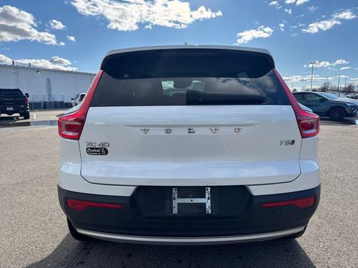 2022 Volvo XC40 T5 Inscription