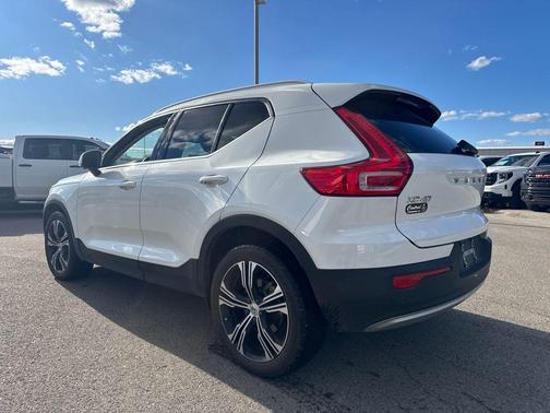 2022 Volvo XC40 T5 Inscription