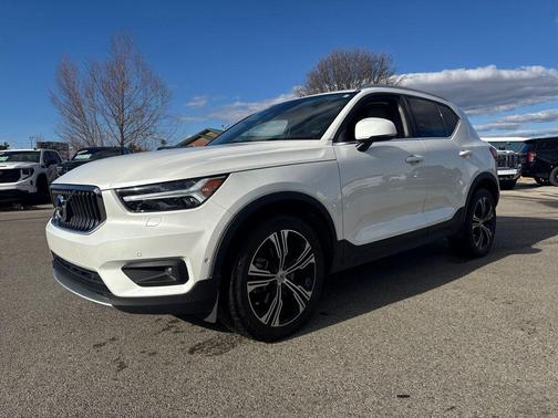 2022 Volvo XC40 T5 Inscription