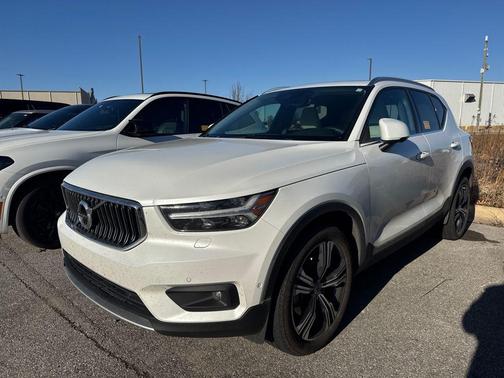 2022 Volvo XC40 T5 Inscription