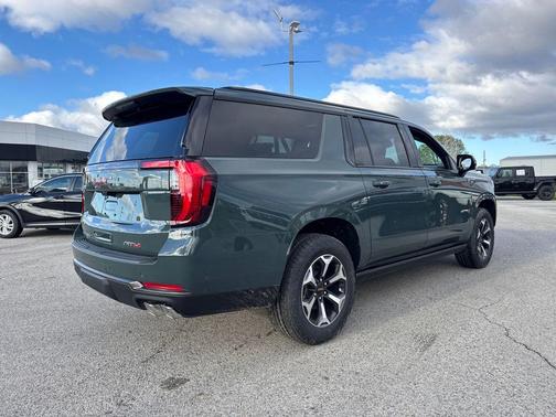 2026 GMC Yukon XL 4WD AT4 Ultimate