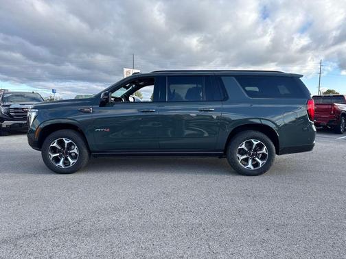 2026 GMC Yukon XL 4WD AT4 Ultimate