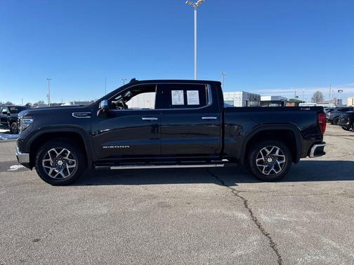 2024 GMC Sierra 1500 SLT