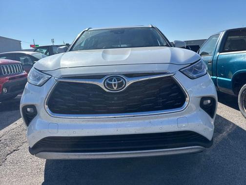 2021 Toyota Highlander Platinum