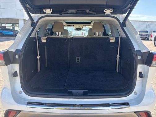 2021 Toyota Highlander Platinum