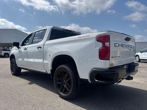 Summit White 2025 Chevrolet Silverado 1500 LT Trail Boss