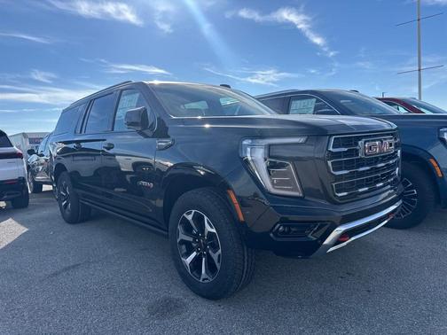 2026 GMC Yukon XL 4WD AT4