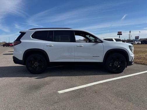 2026 GMC Acadia Elevation FWD