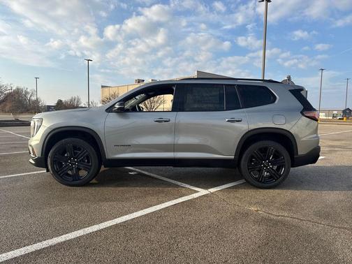 2026 GMC Acadia Elevation FWD