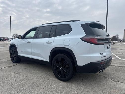 2026 GMC Acadia Elevation FWD