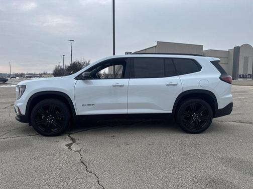 2026 GMC Acadia Elevation FWD