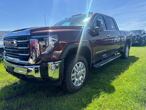 Redwood Metallic 2024 GMC Sierra 2500 SLT