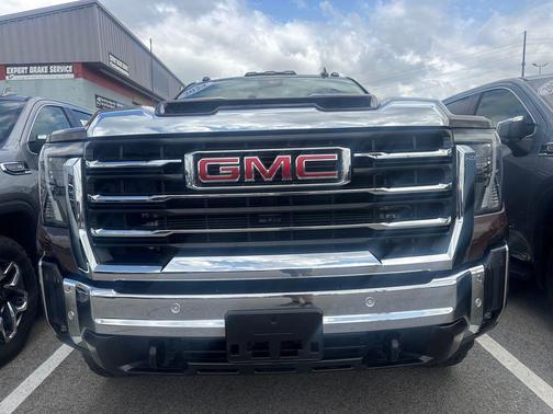 Redwood Metallic 2024 GMC Sierra 2500 SLT