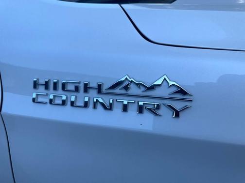 2021 Chevrolet Tahoe 4WD High Country