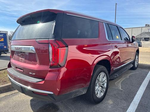 2024 GMC Yukon XL SLT
