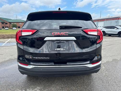 2023 GMC Terrain SLT