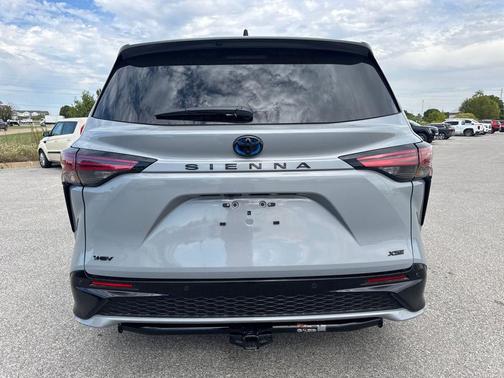 2025 Toyota Sienna XSE 7 Passenger