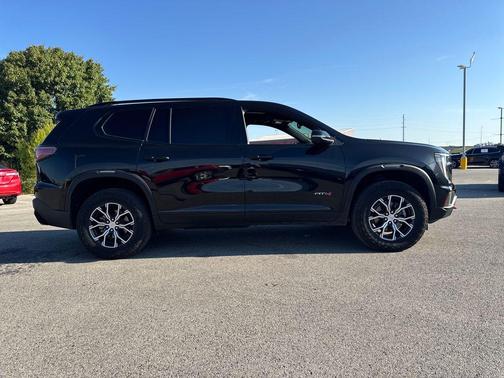 2024 GMC Acadia AWD AT4