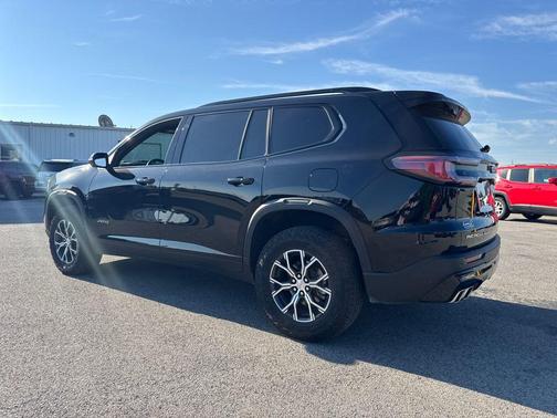 2024 GMC Acadia AWD AT4
