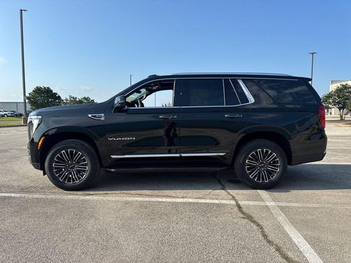 Onyx Black 2026 GMC Yukon 4WD Elevation