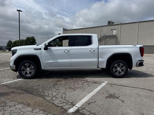Summit White 2026 GMC Sierra 1500 SLE